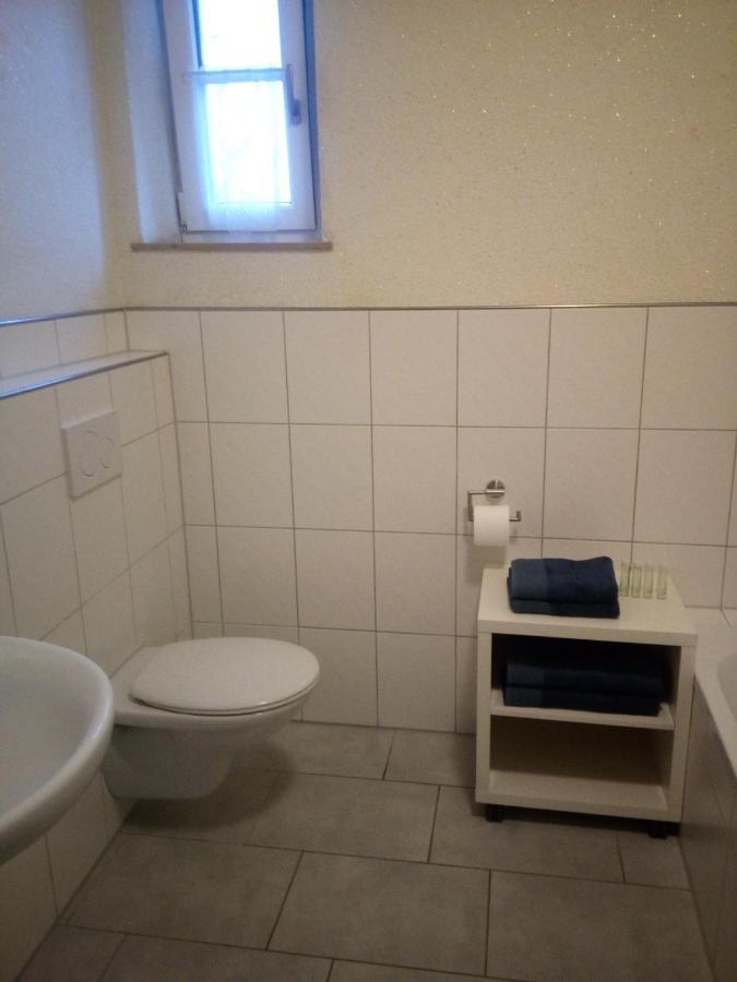 Ferienwohnung Kopold "Im Alten Schulhaus" Pottmes Bagian luar foto
